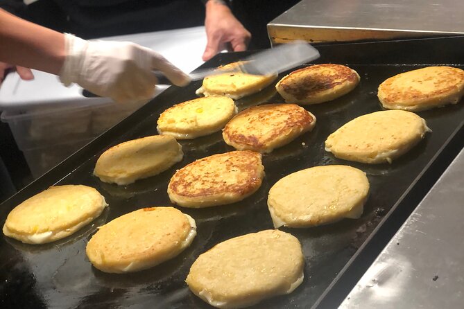 The Ultimate New York City Street Food Tour - Walking, Seating, and the Pace of the Afternoon