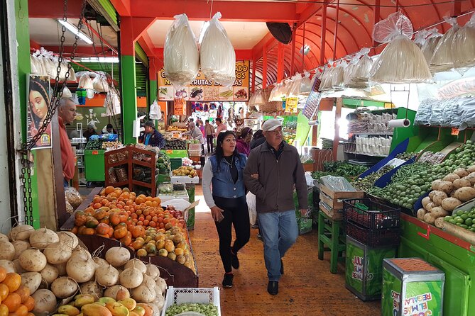 Tijuana Walking Street Food Tour for Foodies - The seafood stretch: ceviche and marlin