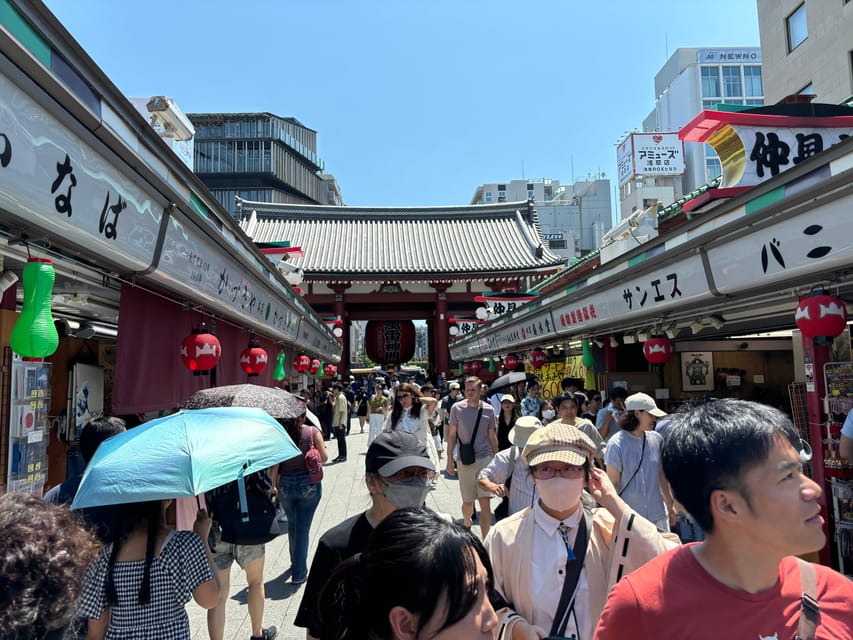Tokyo: Sensoji Temple & Street Food: Private Tour with guide - Nearby alleys and the walk toward Kappabashi