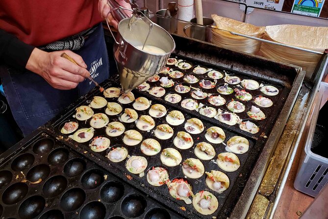 Tokyo Street Food Tour - 7 Japanese Foods - From rice balls to curry-filled bread