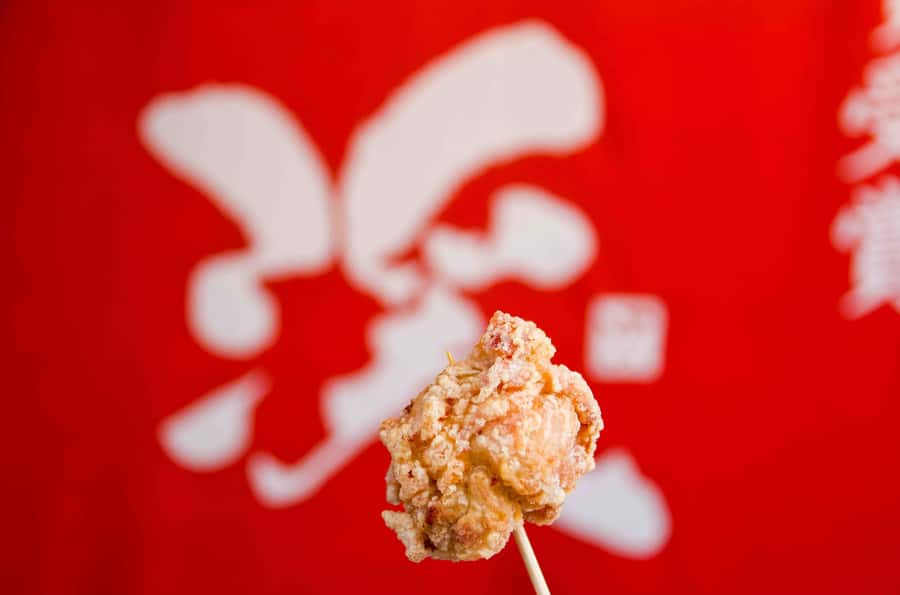 Tokyo: Togoshi Ginza Street Food Tour - Award-winning karaage, hot and filling