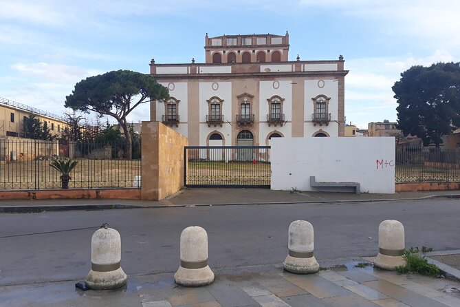 Tour of Villa Palagonia and Street Food itinerary in Bagheria - Corso Umberto I, Bagheria’s main social street