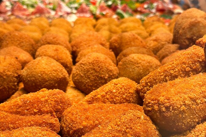 Trastevere Rome Street Food Tour, Small Group - San Calisto and four kinds of Roman pizza