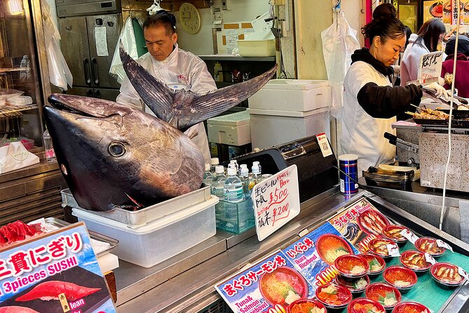 Tsukiji Fish Market: Street Food Tour with Tasting - Tsukiji Jogai Market and the first tastings