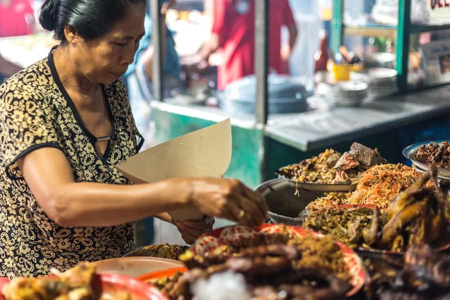 Ubud: Gianyar Night Market Food Tour with up to 17+ Tastings - Why Gianyar Night Market makes a good food stop