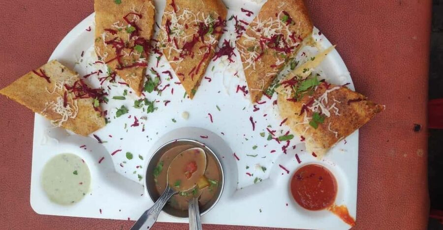 Udaipur: Street Food adventure l Eat Just like a local - The First Tastes: Pakoda, Fad, and Khammand
