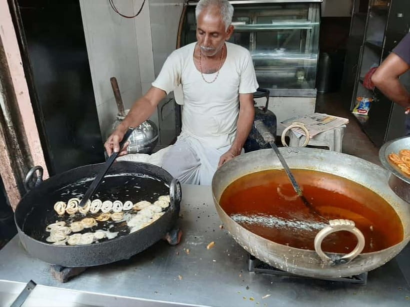 Udaipur: Street Food adventure l Eat Just like a local - Spice Market: A Sensory Stop With Local Context