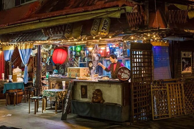 Umami Town Street Food Tour - Eating your way through Kuromon Market