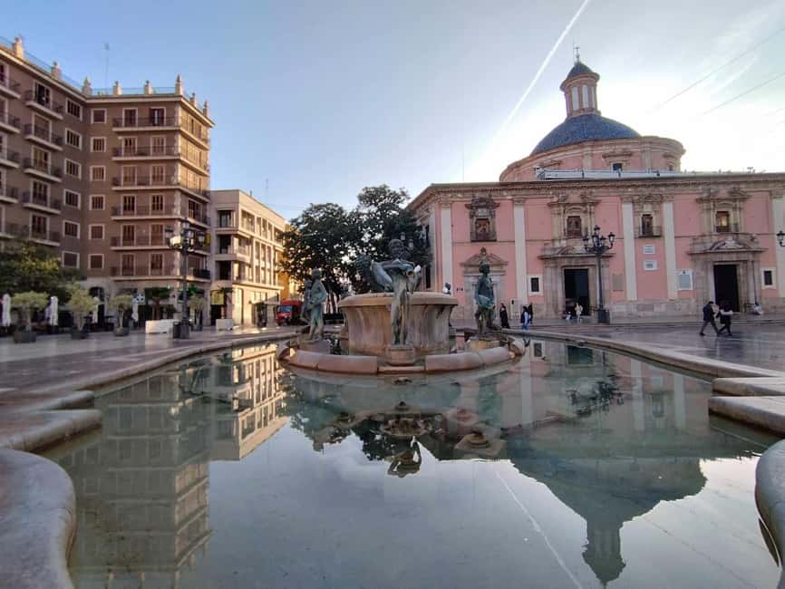 Valencia: Street Food Tour including Paella & Tapas Tasting - Why this short tour works in Valencia