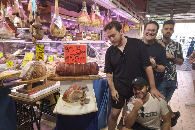 Vatican Street Food Tour and Wine Experience with Local Guide - What this Rome food tour really offers