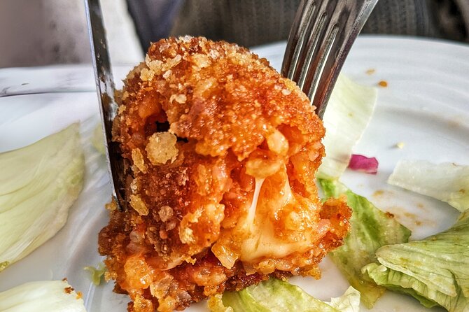 Vegan Street Food Tour in Rome - Piazza Mattei and the Turtle Fountain