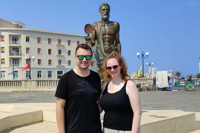 Vegan Street Food Tour - Starting at Piazza Pancali and entering the market
