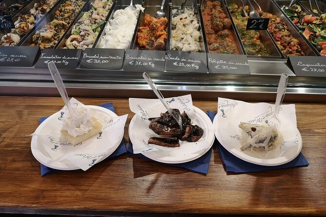 Venice Cicchetti, Spritz and Wine Tour with a Local Guide - Why Cannaregio is a smart place to eat