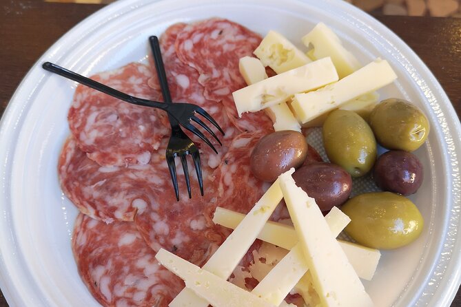 Venice Cicchetti, Spritz and Wine Tour with a Local Guide - Cicchetti in Cannaregio: small plates with a big role