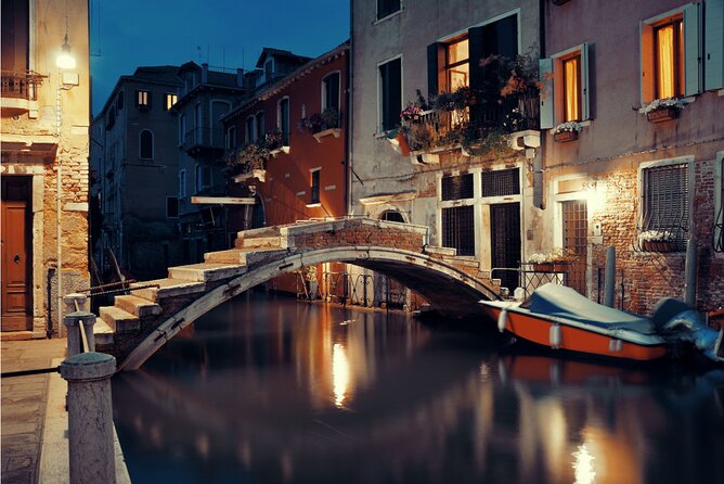 Venice Cicchetti, Spritz and Wine Tour with a Local Guide - Who should book this food walk?