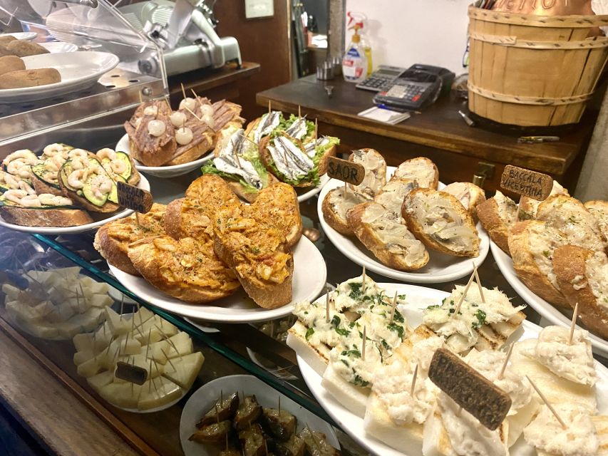 Venice: Street Food Tour with a Local Guide and Tastings - Ending in Dorsoduro