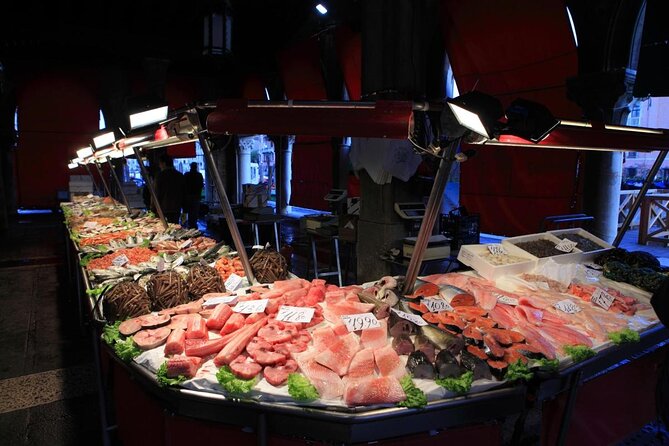 Venice Street Food Tour with Local Guide with Local Food Market Visit - Key points at a glance