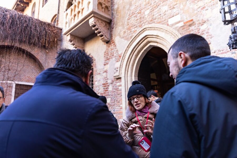 Verona: City Highlights & Street Food Walking Tour - Starting at Piazza Bra and the International Pharmacy