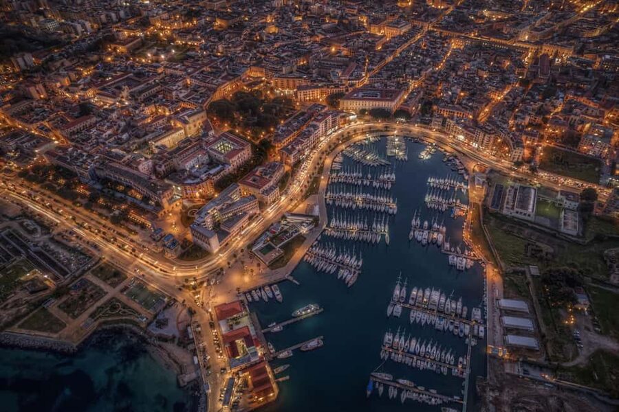 Verona: Street Food and History Tour with Local Guide - Ending near Castelvecchio