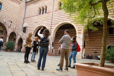 Verona: street food walking tour near the historical center