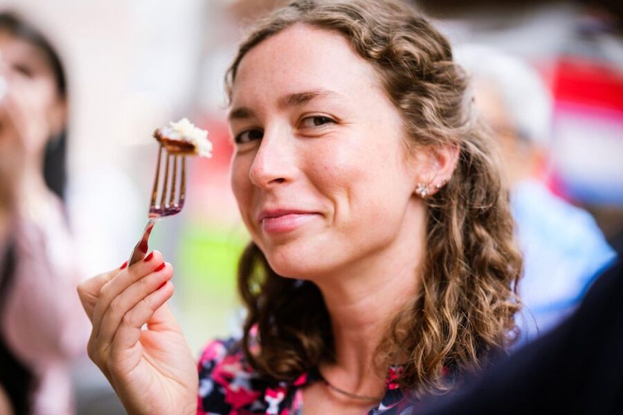 Vienna Food Tour: Dishes, Wine, Street Food & Culture - Street food and the less polished side of Vienna
