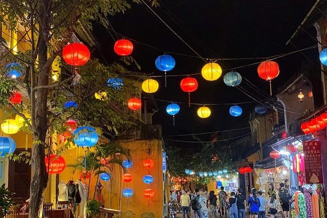 Walking Tour Hoi An city & Sampan Boat Ride with Colourful Lanterns,Night Market - What the $69.67 price includes