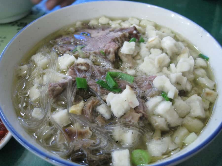 Xi'an: Gourmet & Street Food Tour - What makes the guide important