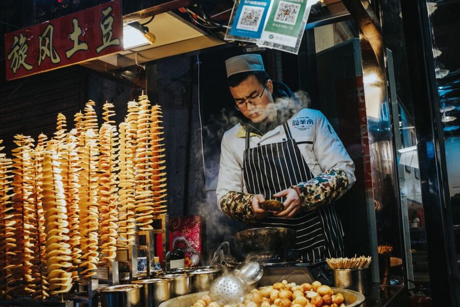 Xi'an Muslim Quarter Night Market Foodie Walking Tour - The five things I would know first