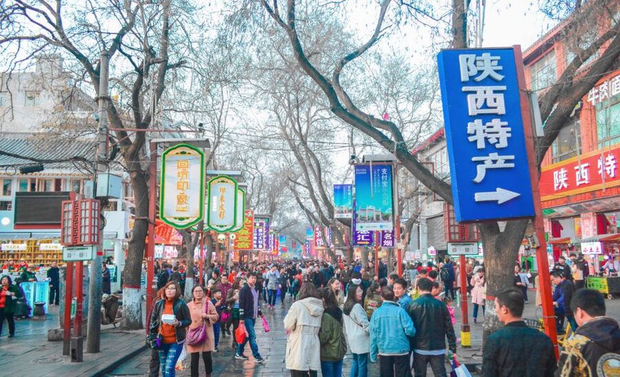 Xi'an Muslim Quarter Night Market Foodie Walking Tour - Timing, walking, and practical limits