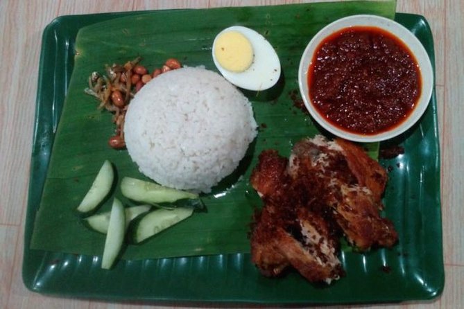 Yummy Yummy Street Food Tasting + Night City Tour(Private Guided) - Starting with Malaysian flavors